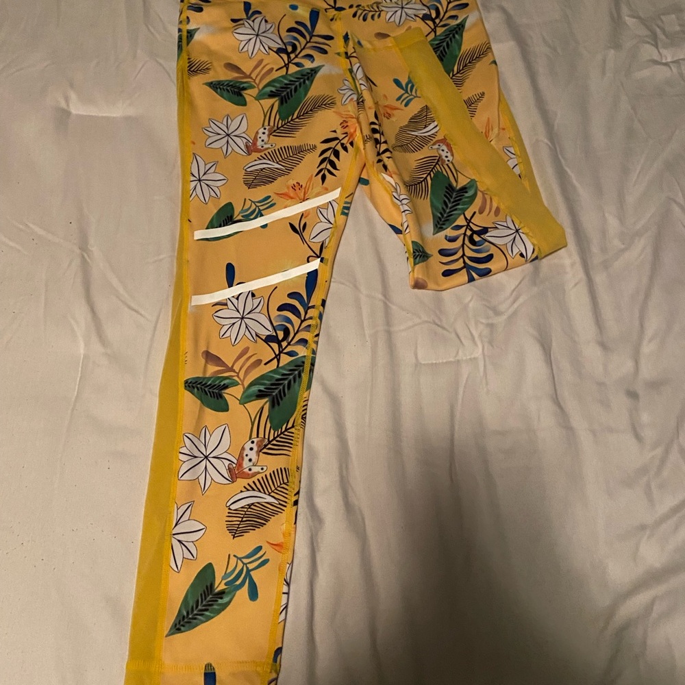 Zyia Leggings